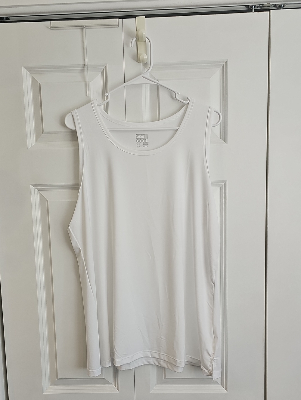 32 Degrees White Performance Tank Top for Women